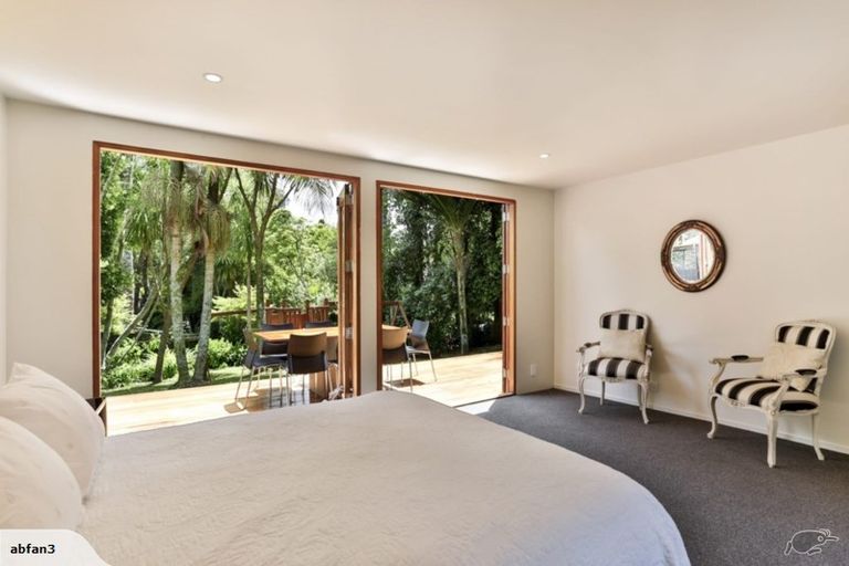 Photo of property in 363 Titirangi Road, Titirangi, Auckland, 0604