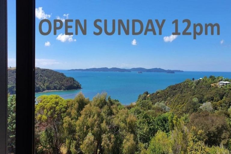 Photo of property in 12 Kotare Place, Sandspit, Warkworth, 0982