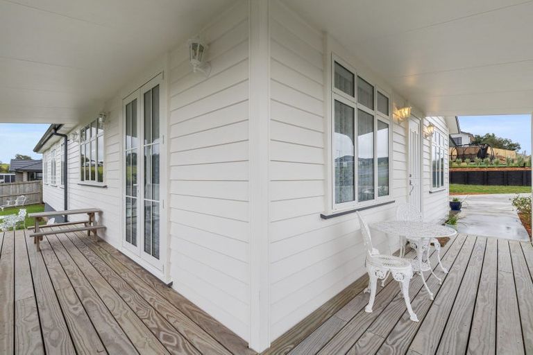 Photo of property in 21 Bragato Way, Te Kauwhata, 3710