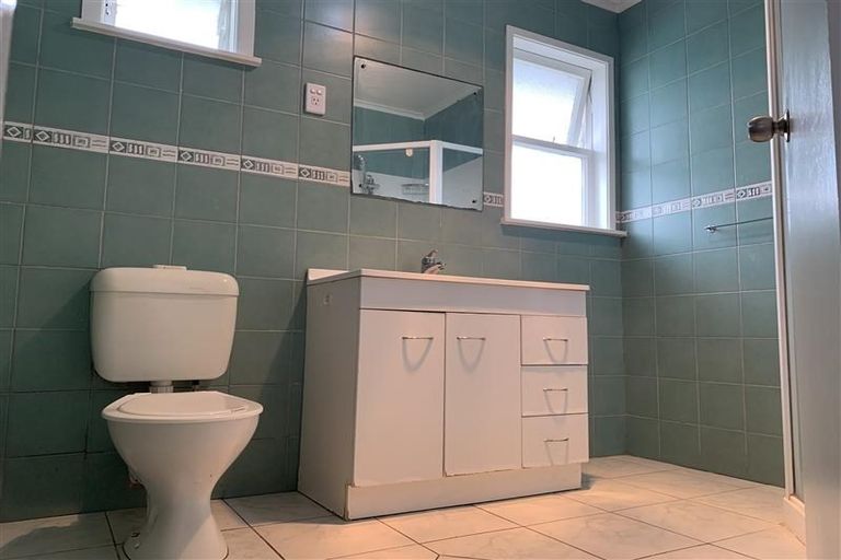 Photo of property in 44 Thompson Terrace, Manurewa, Auckland, 2102