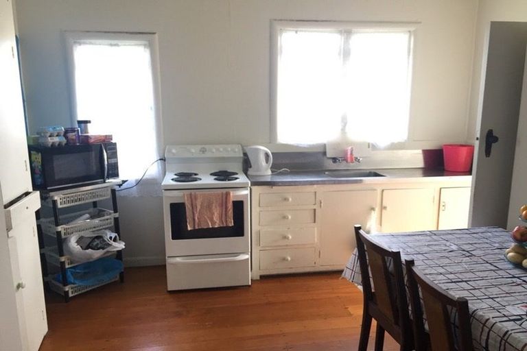 Photo of property in 114b Settlement Road, Papakura, 2110