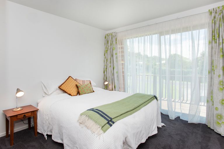 Photo of property in 2 Frances Street, Okitu, Gisborne, 4010