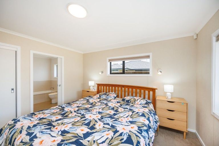 Photo of property in 18 Thomson Street, West End, Palmerston North, 4412
