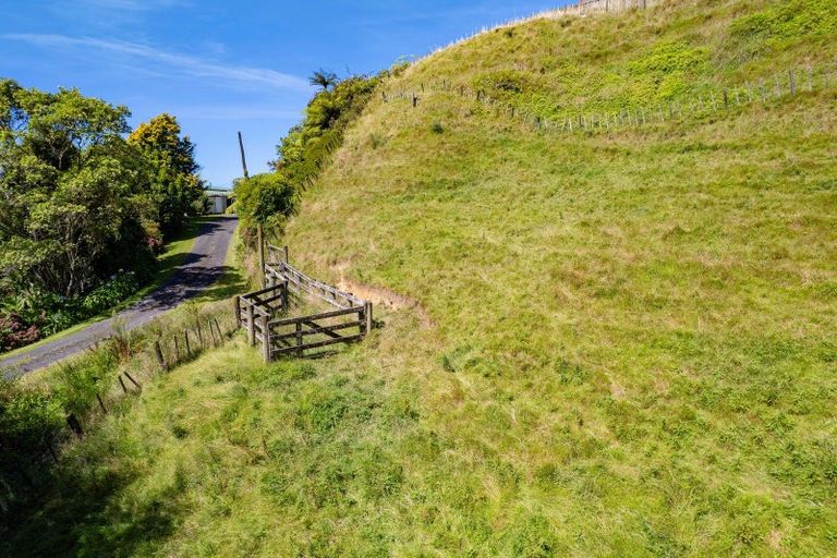 Photo of property in 29 Whakapaki Street, Urenui, 4375