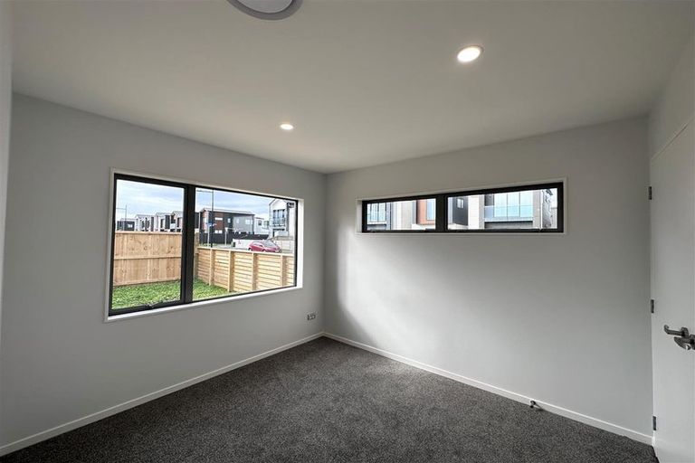 Photo of property in 42 John Gray Street, Papakura, 2110