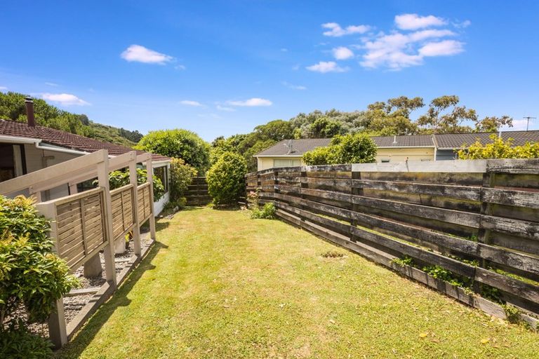Photo of property in 32 Hicks Close, Whitby, Porirua, 5024