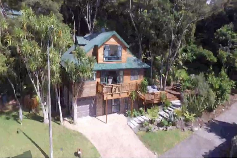 Photo of property in 47 Emlyn Place, Torbay, Auckland, 0630