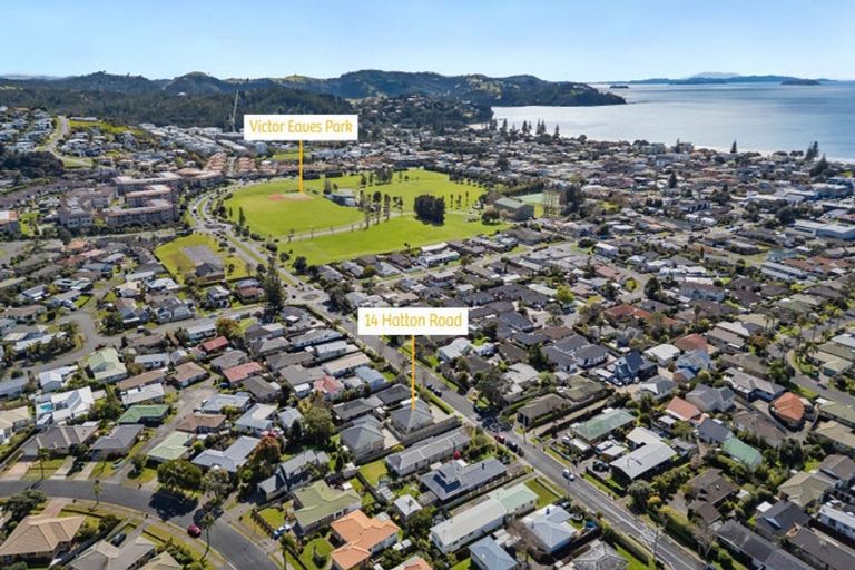 Photo of property in 14 Hatton Road, Orewa, 0931