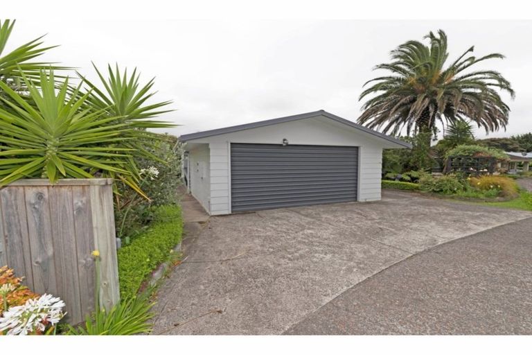 Photo of property in 2/36 Takapu Street, Henderson, Auckland, 0612