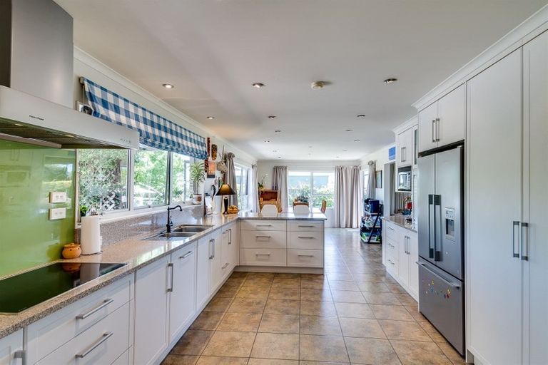 Photo of property in 2058 Pakowhai Road, Pakowhai, Napier, 4183