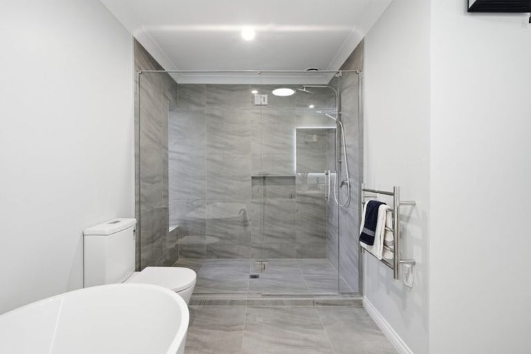 Photo of property in 21 Scotston Avenue, St Albans, Christchurch, 8052