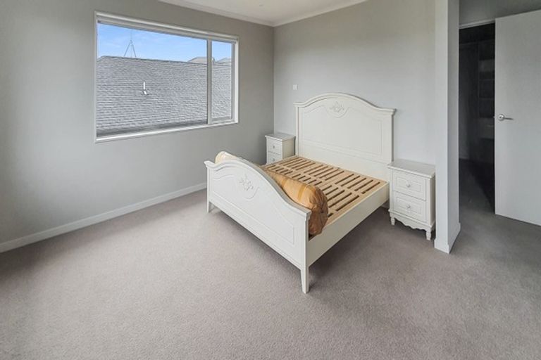 Photo of property in 22 Skipjack Pass, Silverdale, 0932