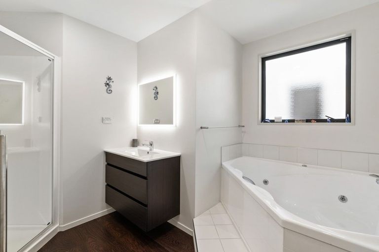 Photo of property in 131 Meadowstone Drive, Wanaka, 9305