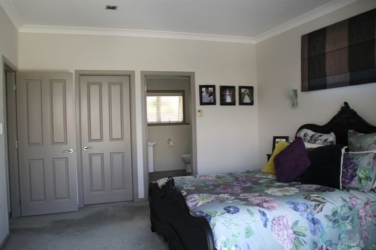 Photo of property in 5 Inverness Drive, Pyes Pa, Tauranga, 3112