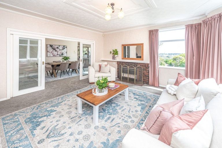 Photo of property in 14 Rawhiti Place, Saint Johns Hill, Whanganui, 4501