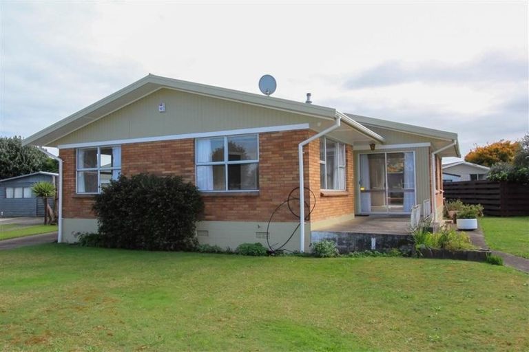 Photo of property in 10 Durham Street, Nawton, Hamilton, 3200