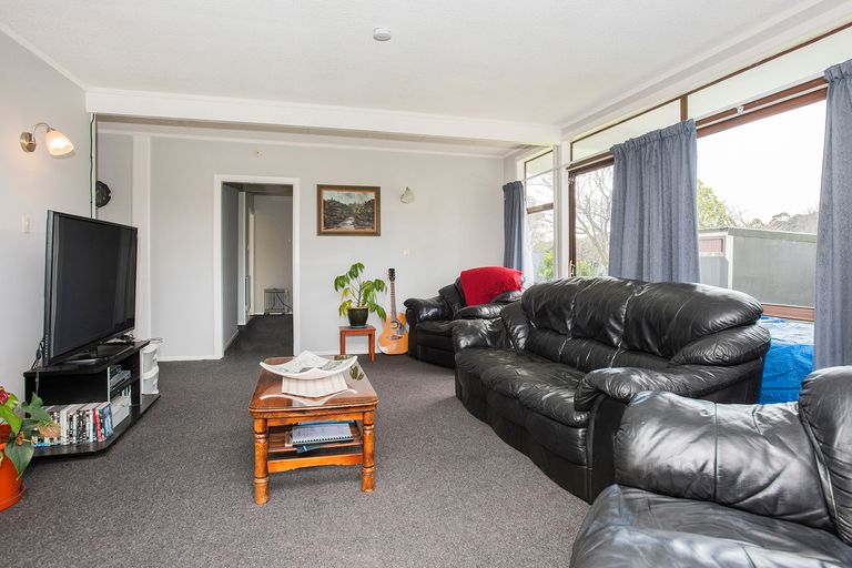Photo of property in 16 Worsley Street, Tamarau, Gisborne, 4010