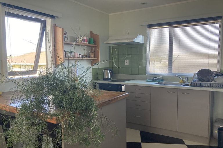 Photo of property in 5a Ron Parlane Place, Titahi Bay, Porirua, 5022