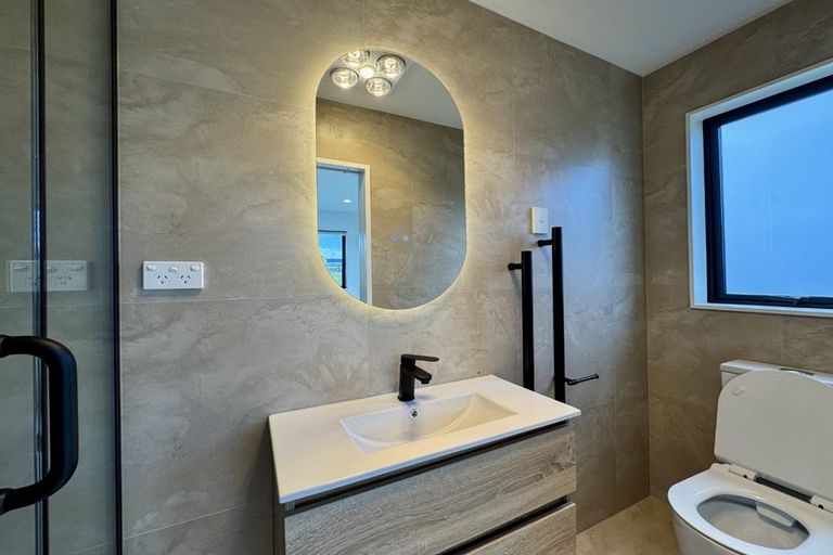 Photo of property in 3/36 Fairdale Place, Birkdale, Auckland, 0626