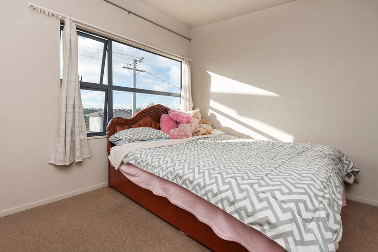 Photo of property in 79c Verbena Road, Birkdale, Auckland, 0626