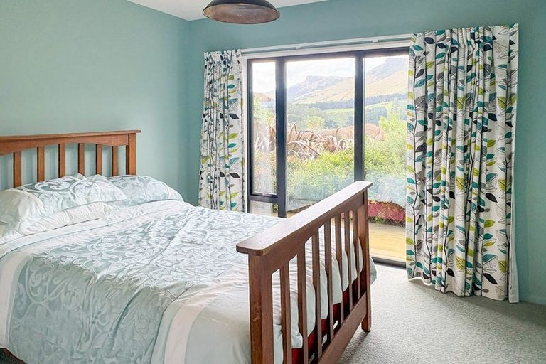 Photo of property in 12 Hollybank Lane, Allandale, Lyttelton, 8971