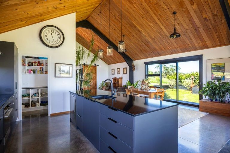 Photo of property in 31 Kaihihi Road, Okato, New Plymouth, 4381