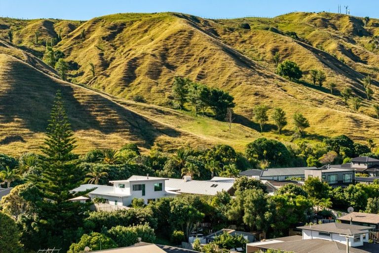 Photo of property in 11 Beach Cove, Wainui, Gisborne, 4010