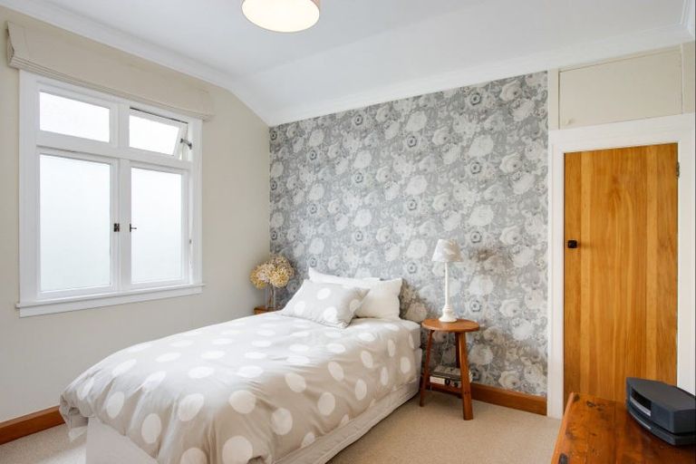 Photo of property in 26 Bowling Road, Greenmeadows, Napier, 4112