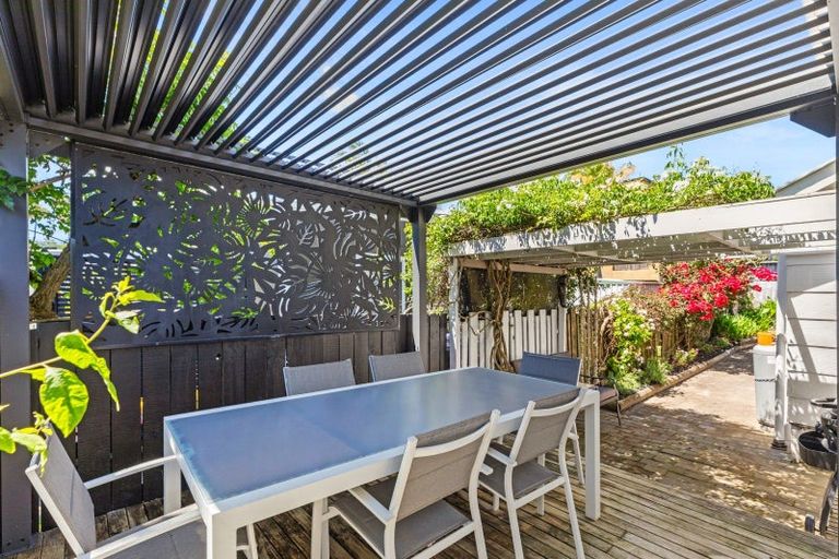 Photo of property in 1040a Papamoa Beach Road, Papamoa Beach, Papamoa, 3118