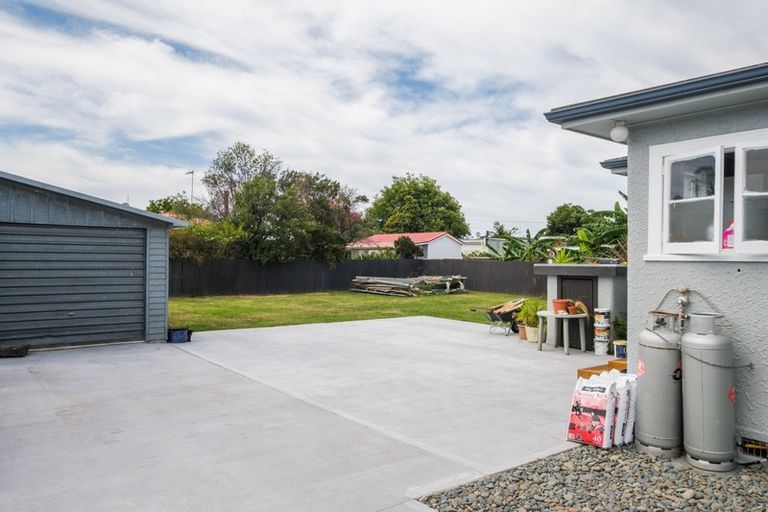 Photo of property in 24 Haldane Street, Elgin, Gisborne, 4010
