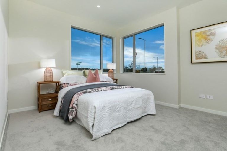 Photo of property in 17 Moemoea Avenue, Kumeu, 0810