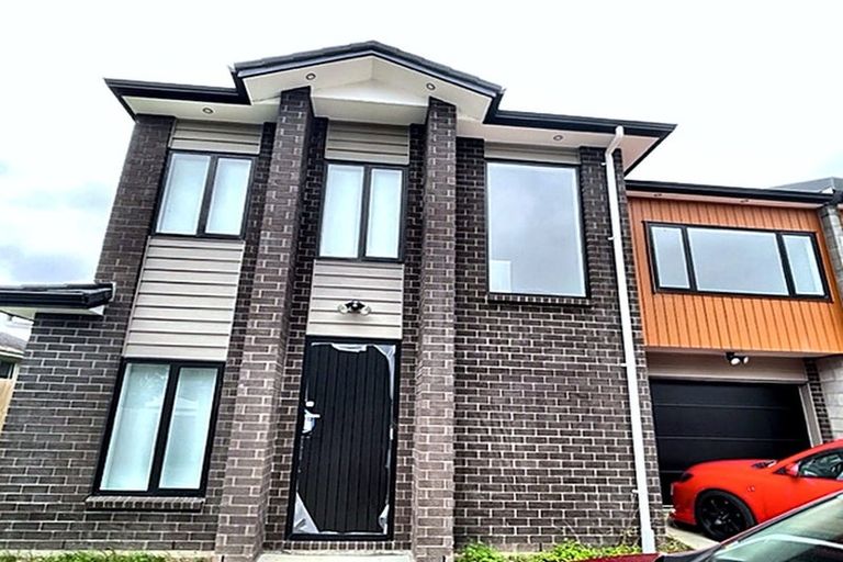 Photo of property in 14b Goldnib Place, Randwick Park, Auckland, 2105
