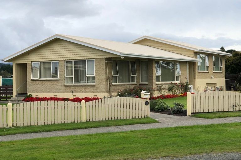 Photo of property in 47 Elles Road, Otautau, 9610