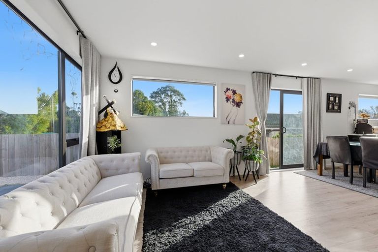 Photo of property in 70d Stanley Road, Glenfield, Auckland, 0629