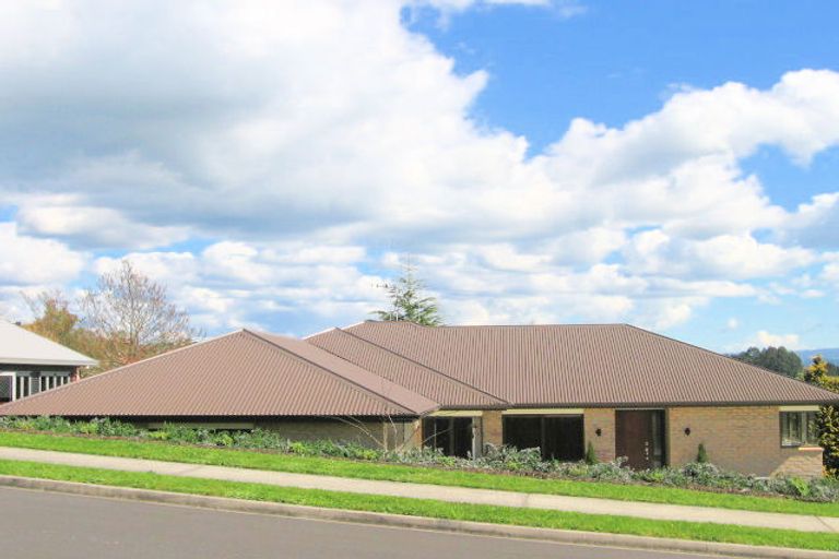 Photo of property in 18 Marire Drive, Ohauiti, Tauranga, 3112