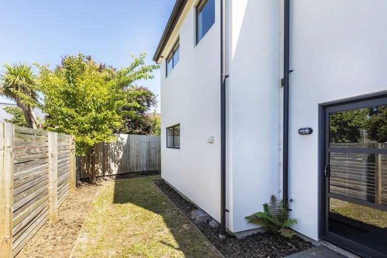 Photo of property in 12b Broadbent Street, Riccarton, Christchurch, 8041