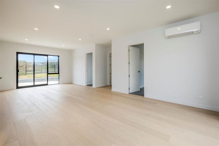 Photo of property in 2 Whawhaki Road, Beachlands, Auckland, 2018