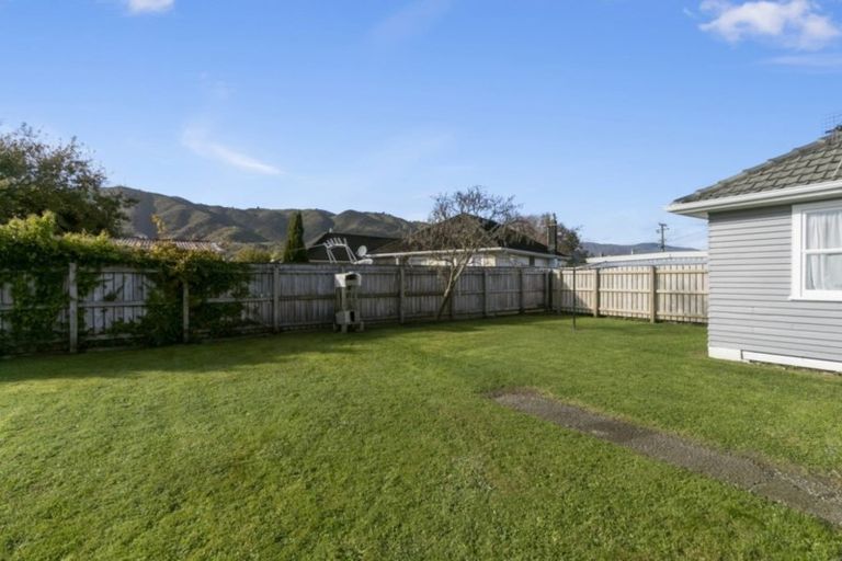 Photo of property in 42 Donnelley Drive, Wainuiomata, Lower Hutt, 5014