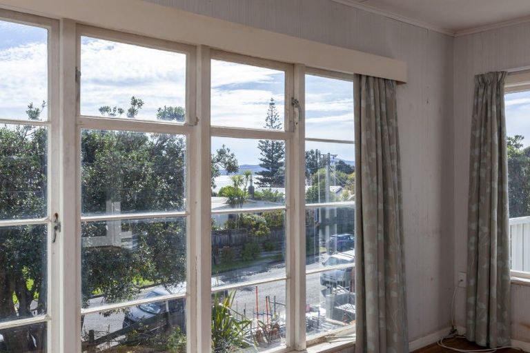 Photo of property in 116 Wellington Road, Paekakariki, 5034