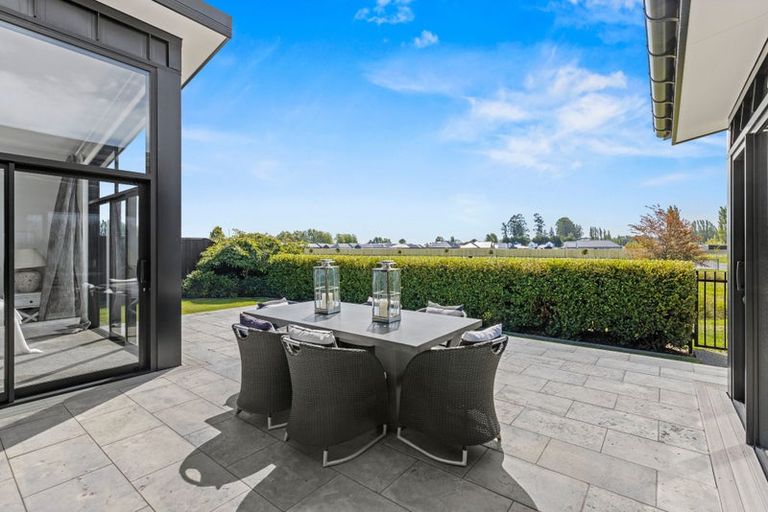 Photo of property in 9 Farrelly Place, Casebrook, Christchurch, 8051