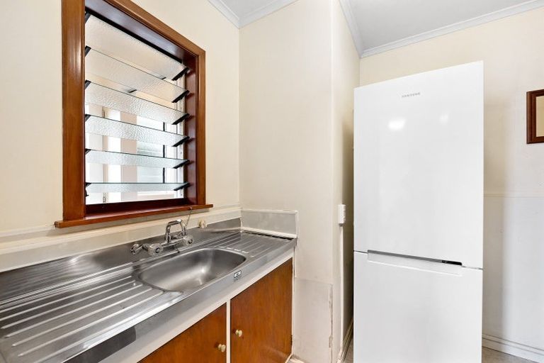 Photo of property in 9 Homebush Road, Khandallah, Wellington, 6035