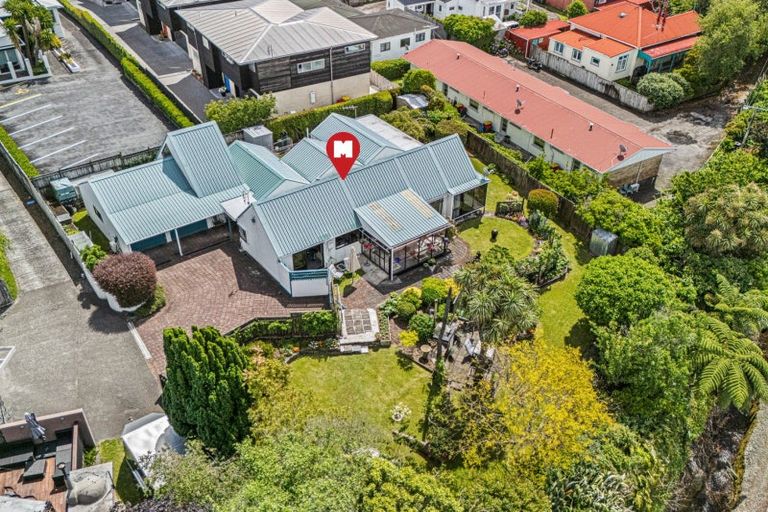 Photo of property in 13a Mangorei Road, Strandon, New Plymouth, 4312