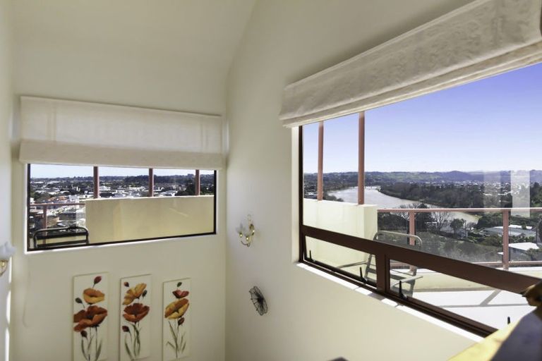 Photo of property in 6 Hipango Terrace, Durie Hill, Whanganui, 4500