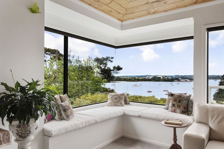 Photo of property in 1/34 Oruamo Place, Beach Haven, Auckland, 0626