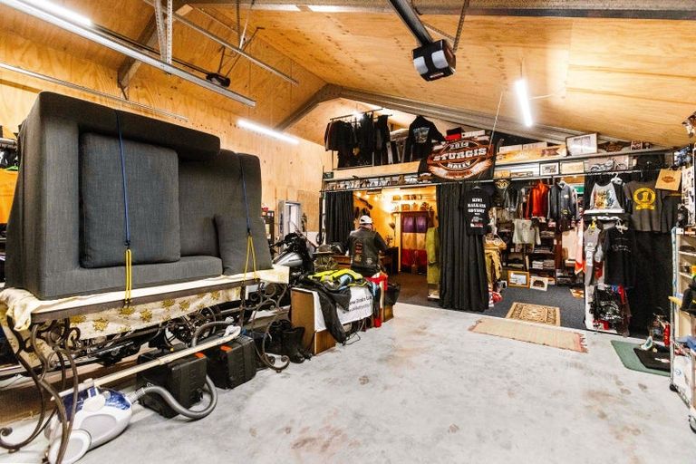 Photo of property in 21 Little Maude Drive, Lake Hawea, Wanaka, 9382