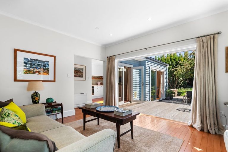 Photo of property in 43 Colombo Street, Cashmere, Christchurch, 8022