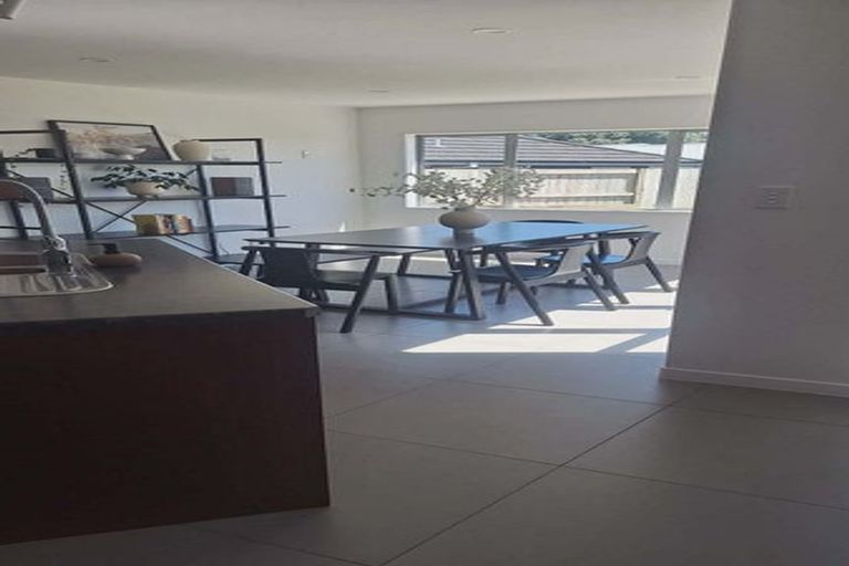 Photo of property in 16 Coral Drive, Papamoa Beach, Papamoa, 3118