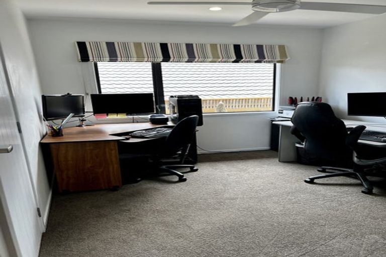 Photo of property in 53 Ridgeway Road, Pukekohe, 2120