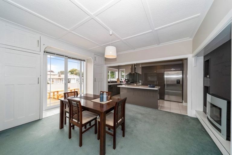 Photo of property in 231 Saint Aubyn Street, New Plymouth, 4310
