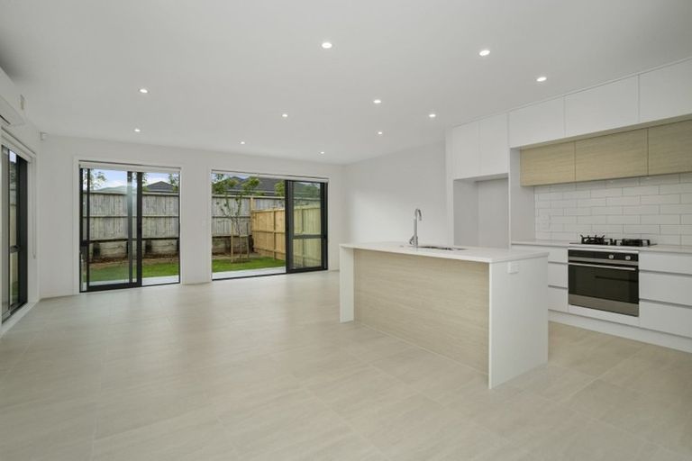 Photo of property in 49 Lusitano Drive, Karaka, Papakura, 2113